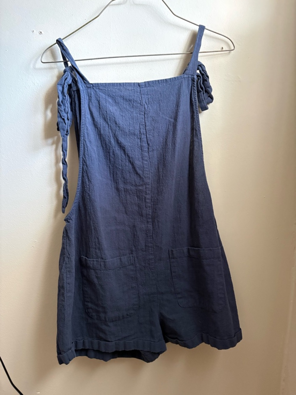 SHEIN Dark Navy Top with Tag Detail